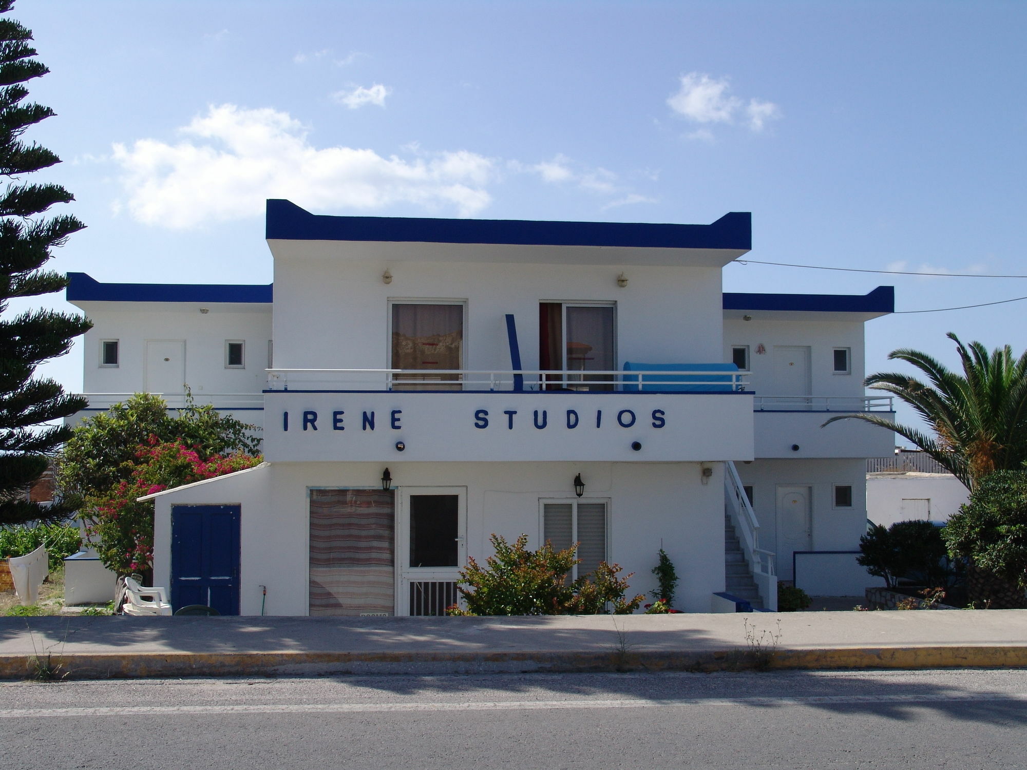 Irene Studios Kefalos  Luaran gambar
